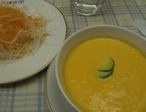 ネスパ＿サラダとスープ.jpg